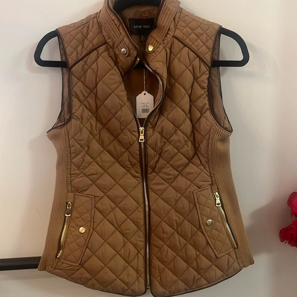 Love tree Vest in Camel NWT